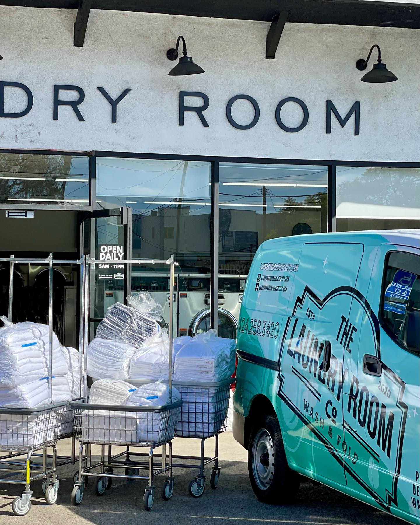 Laundry Pickup & Delivery Service in Culver City, CA | The Laundry Room